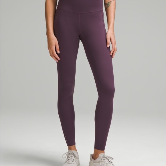 lululemon athletica Fast and Free High-Rise
Tight Leggings 25" with Pockets - Picture 2 of 12
